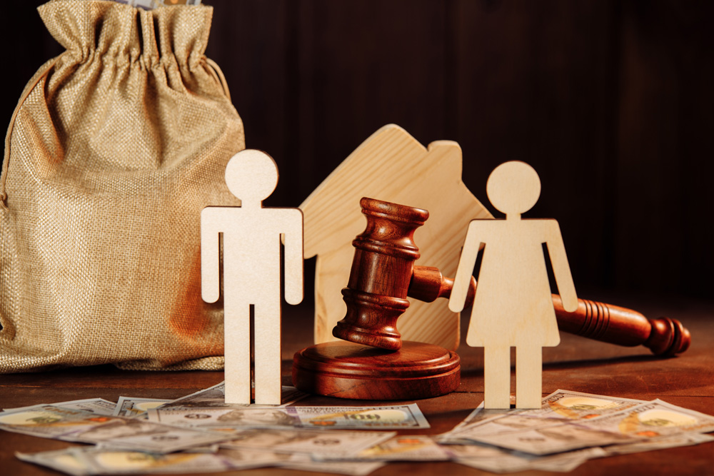 How Is Debt Divided in a Texas Divorce?